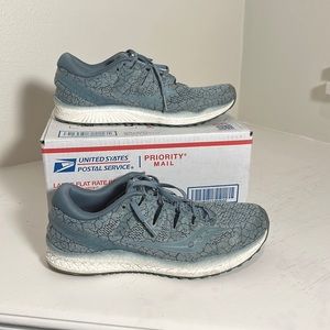 Soucony everun men’s 11